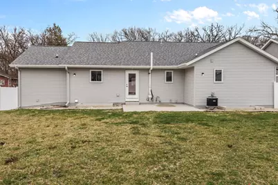 4252 Fox Hills Court, Janesville, WI 53546 - Photo 17
