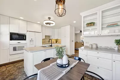 7322 Mockingbird Lane, Middleton, WI 53562 - Photo 11