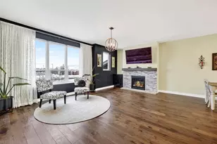 9395 Old Sauk Rd, Middleton, WI 53562 - Photo 7