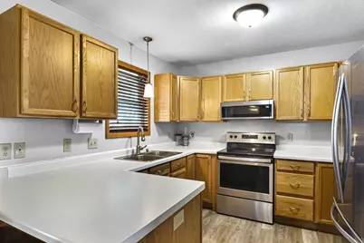 533 Lewellen Street, Marshall, WI 53559 - Photo 5