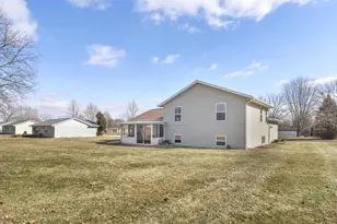 533 Lewellen St, Marshall, WI 53559 - Photo 31