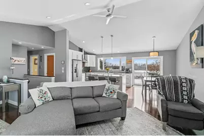 640 Mooreland Circle, Portage, WI 53901 - Photo 5