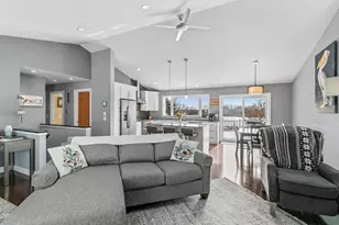 640 Mooreland Circle, Portage, WI 53901 - Photo 5