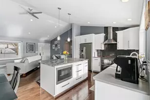 640 Mooreland Circle, Portage, WI 53901 - Photo 9