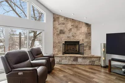 831 Island Court, Baraboo, WI 53913 - Photo 9