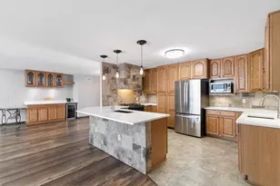 831 Island Ct, Baraboo, WI 53913 - Photo 17