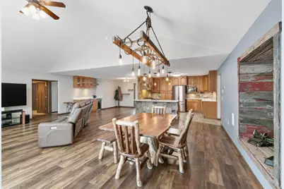 831 Island Court, Baraboo, WI 53913 - Photo 13