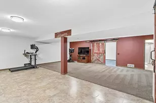 831 Island Ct, Baraboo, WI 53913 - Photo 45