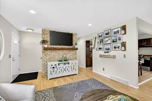 4706 Starker Ave, Madison, WI 53716 - Photo 7