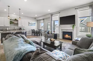 240 Cherry St, Edgerton, WI 53534 - Photo 7