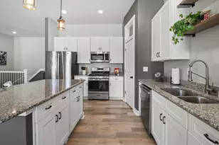 240 Cherry St, Edgerton, WI 53534 - Photo 11