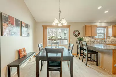 3281 Edmonton Drive, Sun Prairie, WI 53590 - Photo 9