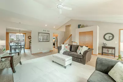 3281 Edmonton Drive, Sun Prairie, WI 53590 - Photo 7