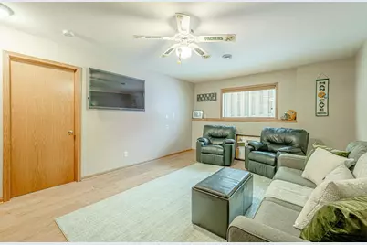 3281 Edmonton Drive, Sun Prairie, WI 53590 - Photo 41