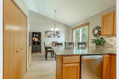 3281 Edmonton Drive, Sun Prairie, WI 53590 - Photo 15