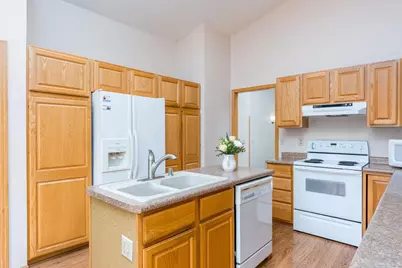 708 S 2nd Street, Mount Horeb, WI 53572 - Photo 5