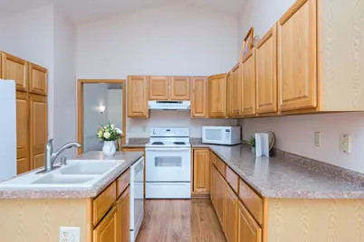 708 S 2nd Street, Mount Horeb, WI 53572 - Photo 3