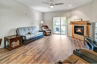 955 Liberty Boulevard #103, Sun Prairie, WI 53590 - Photo 5