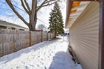 1993 Meadow Drive, Beloit, WI 53511 - Photo 47