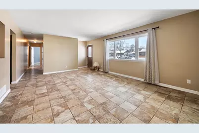 1993 Meadow Drive, Beloit, WI 53511 - Photo 7