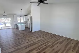 282 Santa Maria Dr, Arlington, WI 53991 - Photo 7