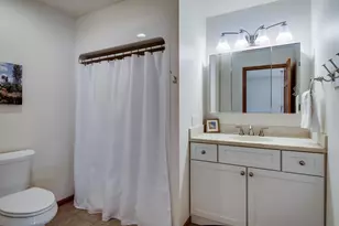 345 Kensington Dr, Madison, WI 53704 - Photo 35