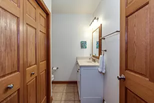 345 Kensington Dr, Madison, WI 53704 - Photo 33