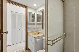 325 S Yellowstone Dr, Madison, WI 53705 - Photo 37