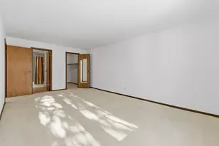 325 S Yellowstone Dr, Madison, WI 53705 - Photo 25