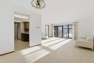 325 S Yellowstone Dr, Madison, WI 53705 - Photo 13