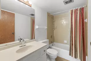 325 S Yellowstone Dr, Madison, WI 53705 - Photo 31