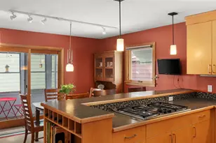 605 Cedar St, Madison, WI 53715 - Photo 13