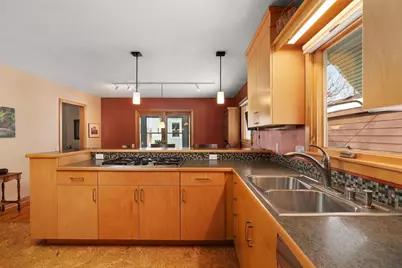 605 Cedar Street, Madison, WI 53715 - Photo 11