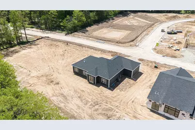 3740 N Woodbury Lane, Janesville, WI 53545 - Photo 3