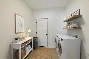 3740 N Woodbury Ln, Janesville, WI 53545 - Photo 9