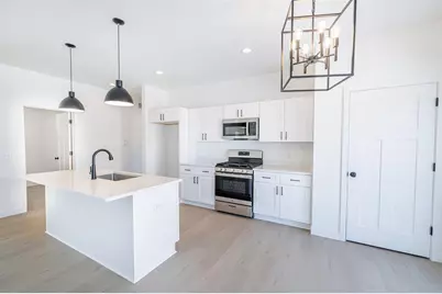 3740 N Woodbury Lane, Janesville, WI 53545 - Photo 5