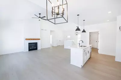 3740 N Woodbury Lane, Janesville, WI 53545 - Photo 7