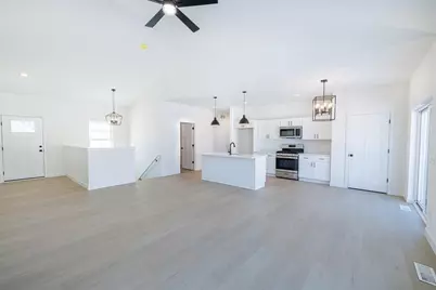 3740 Woodbury Lane, Janesville, WI 53545 - Photo 5