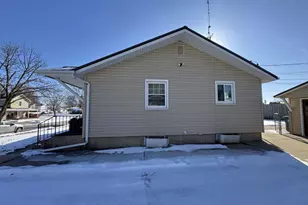 2207 12th Ave, Monroe, WI 53566 - Photo 3