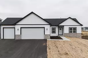 3821 N Woodbury Ln, Janesville, WI 53545 - Photo 1