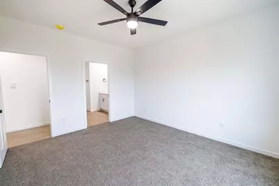 3821 N Woodbury Lane, Janesville, WI 53545 - Photo 5