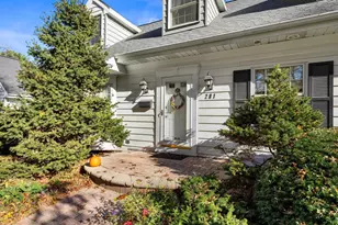 201 S Kenosha Dr, Madison, WI 53705 - Photo 7