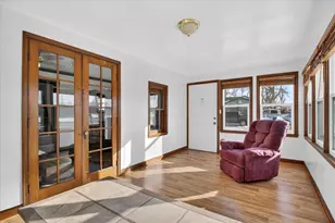 2429 Center Ave, Janesville, WI 53546 - Photo 9