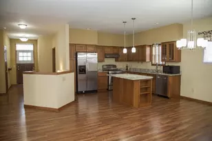 505 Pine Lawn Pkwy, Madison, WI 53593 - Photo 7