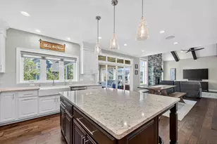 810 Lynn St, Waunakee, WI 53597 - Photo 17