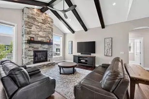 810 Lynn St, Waunakee, WI 53597 - Photo 3