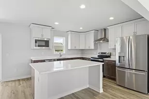 244 Hawks View Dr, Edgerton, WI 53534 - Photo 15