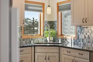 2610 Green Ridge Dr, Madison, WI 53704 - Photo 3