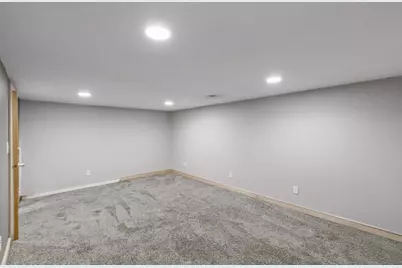 410 E Howard Street, Portage, WI 53901 - Photo 25