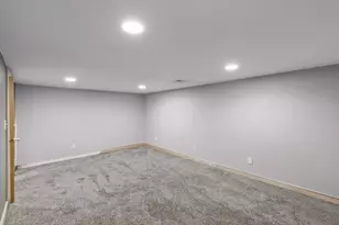 410 E Howard St, Portage, WI 53901 - Photo 25